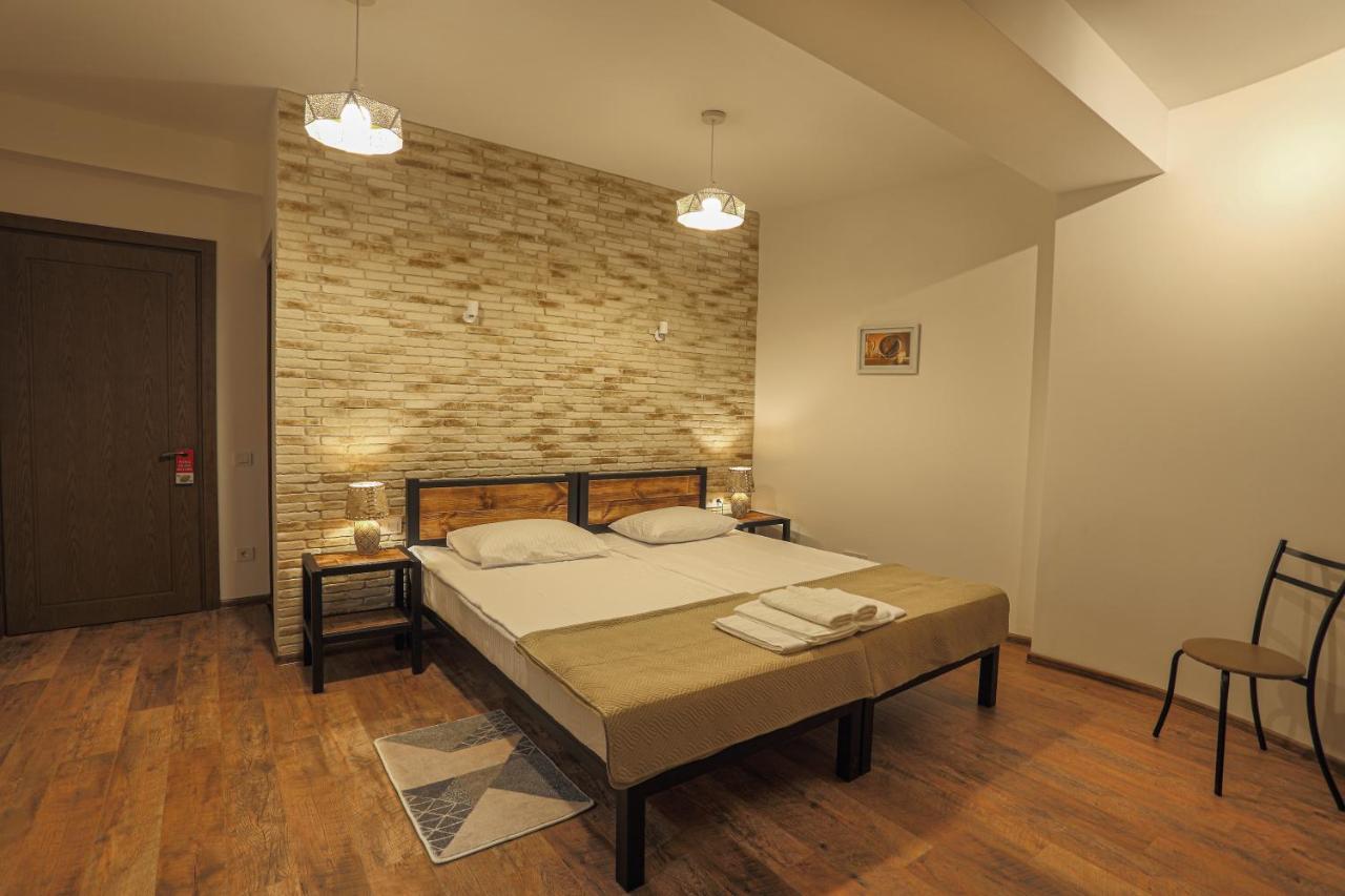 Winehouse Old Qvevri Apartments Tbilisi Exterior foto